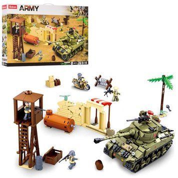 Sluban M38-B0713 - Конструктор военный&nbsp;Армия,&nbsp;военная база и танк - сцена зона сражений на 790 деталей